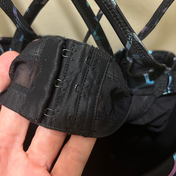 torrid iridescent mermaid scale swimsuit size 2 - Picture 4 of 7